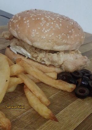 A picture of Zinger burger.