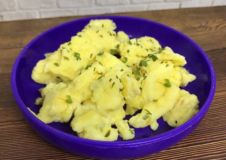 makanan Scrambled egg MPASI Anti Gagal