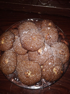 عکسی از دستور شیرینی گردویی🍪