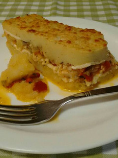Una foto de Pastel de carne picada de pollo y puré de patatas