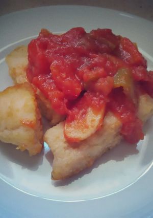 Foto principal de Palometa con tomate y pimientos