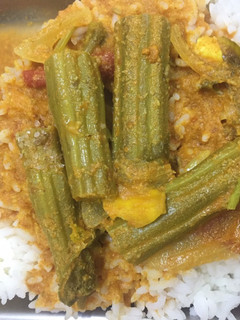 முருங்கைக்காய் பொரித்த குழம்பு செய்முறை முக்கிய புகைப்படம்