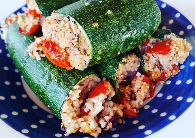 Zucchine ripiene di cous cous al profumo d'estate