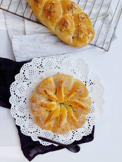 Hình của món Bánh mì sữa hokkaido.