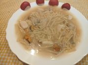 Una foto de preparado sopa