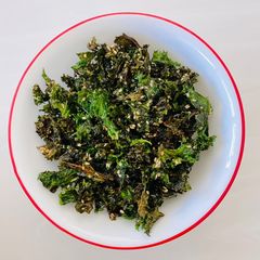 A picture of Crispy kale in air-frier.