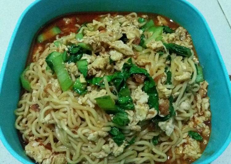 Resep Mie nyemek-nyemek oleh Setya Rinata - Cookpad