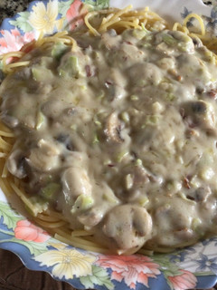 Una foto de Pasta con salsa de champiñones