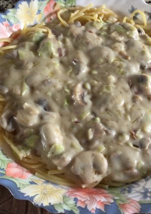 Una foto de Pasta con salsa de champiñones