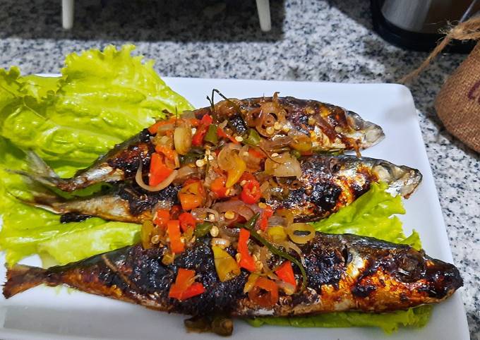 Ikan cue panggang sambal matah