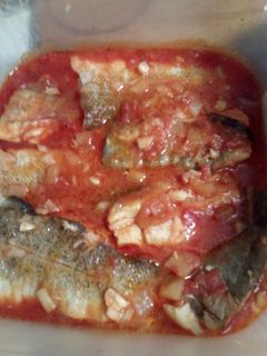 Una foto de Bacalao con tomate casero