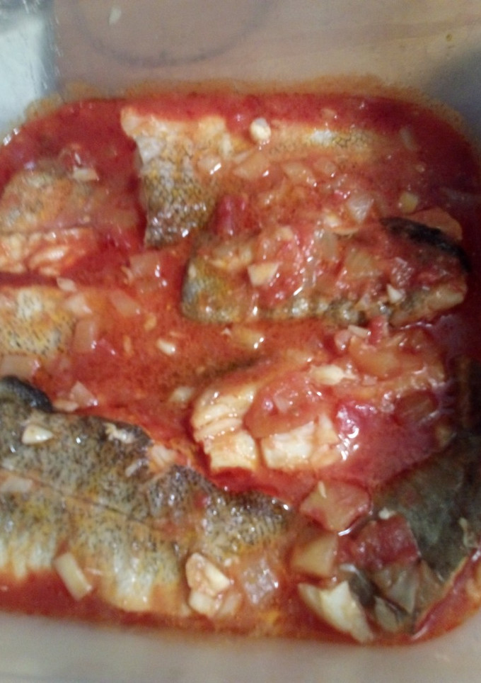 Una foto de Bacalao con tomate casero