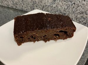 Una foto de Brownie avena y plátano