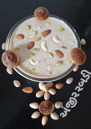 અંજીર રબડી.(Anjir Rabadi rabdi in Gujarati.) રેસીપી મુખ્ય ફોટો
