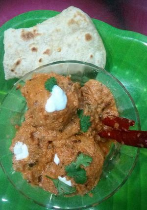 A picture of Paneer aloo kofta.