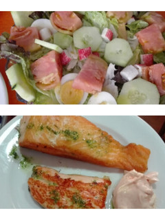 Una foto de Salmon fresco con ensalada fresca