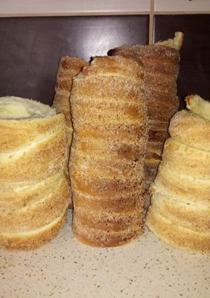 Kürtöskalács itthon, sütőben recept fotója