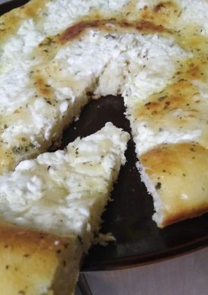 صورة لوصفة ارغفه الجبنة على طريقه على طشمان