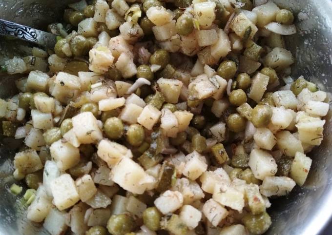 Постный салат с картофелем