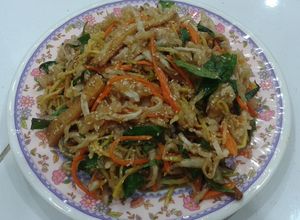 Hình của món Gỏi chay ngũ sắc.