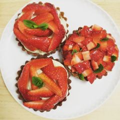 A picture of Strawberry tart.