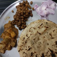 A picture of Chana ki sabzi.