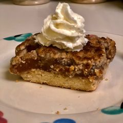 A picture of Apple Pie Bars.
