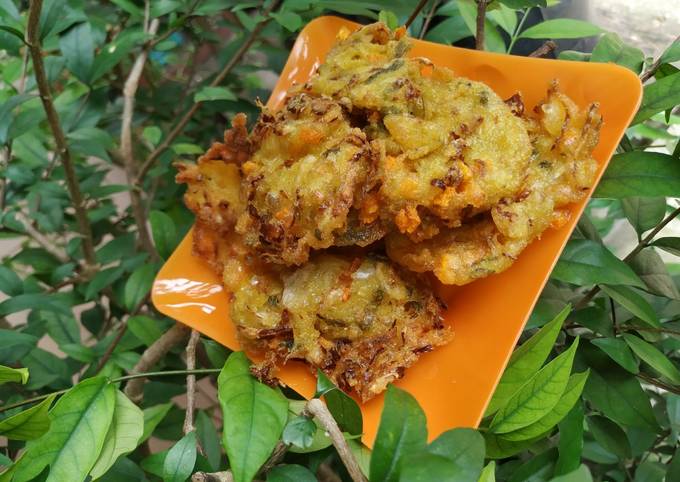 8 Bahan Bikin Bakwan Sayur Crispy Yang Enak Cookandrecipe Com