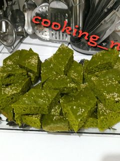 عکسی از دستور کیک اسفناج