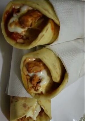 A picture of Chicken shawarma.