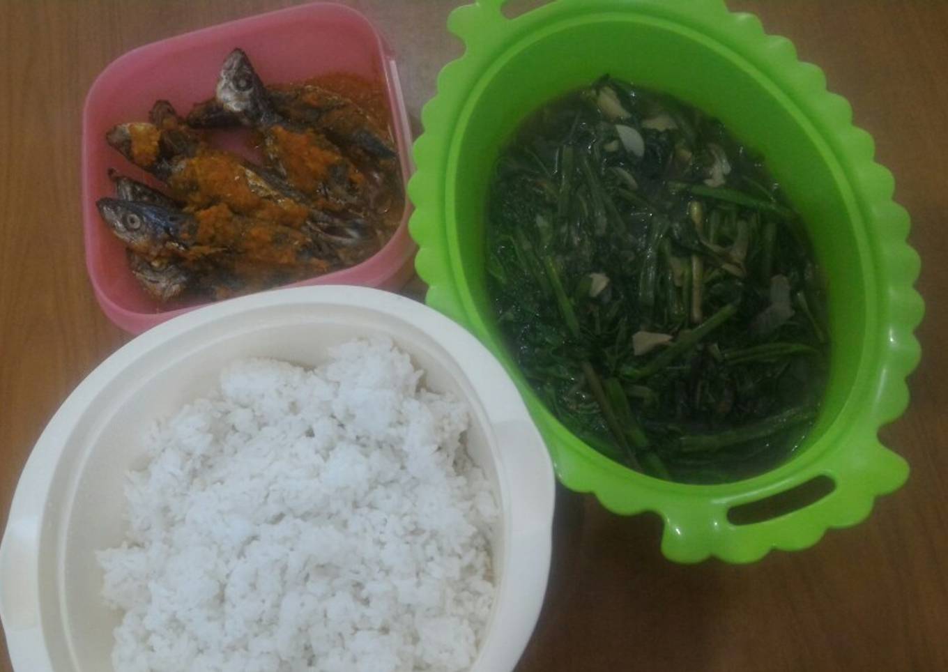 Cah Kangkung Terasi & Sambal Ikan Sarden