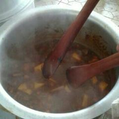 A picture of Goulash.