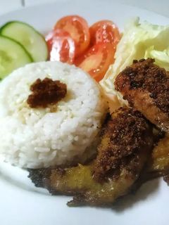 Foto resep Ayam Bumbu Hitam Khas Madura