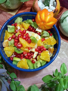 عکسی از دستور سالاد میوه زمستانه دلچسب