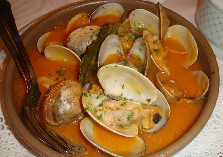 Almejas a la marinera