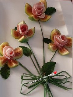Foto di Il mio piatto🙂 fichi e prosciutto crudo 😋