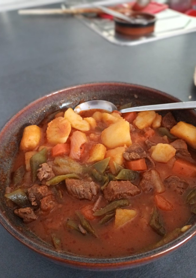 Una foto de Guiso italiano spezzatino