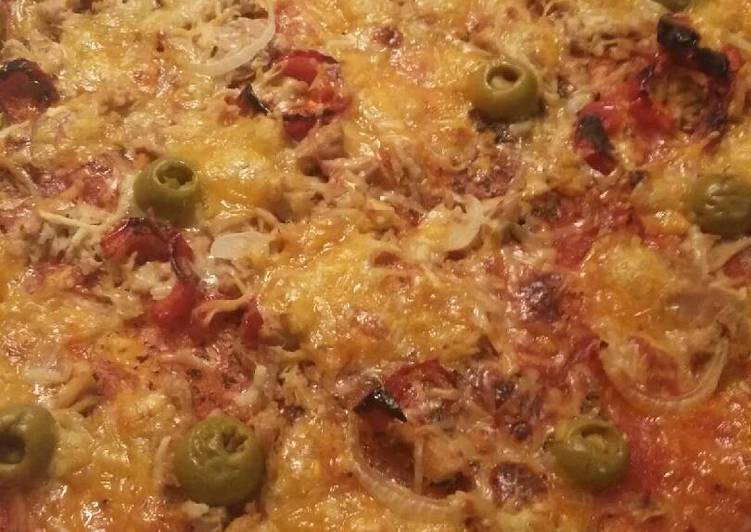Pizza🍕 &#34;15min&#34; de atún con pimientos (y algo más) 🕒