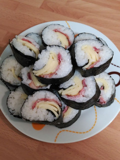 Una foto de Makis a la española