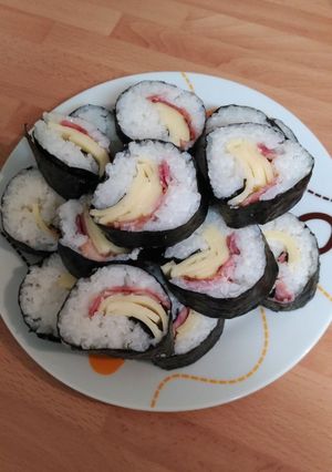 Una foto de Makis a la española
