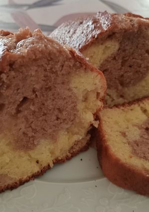 Una foto de Budín de yogurt con limón y cacao 🤎
