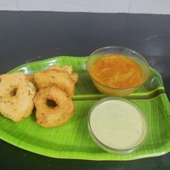 A picture of Broken wheat Vada.