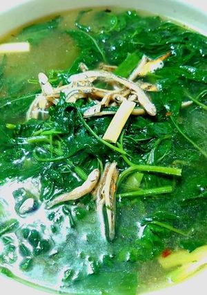 A picture of Stir-Fried Nightshade Soup with Dried Anchovies (Home Cooking).