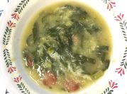 Uma foto de batata doce caldo verde