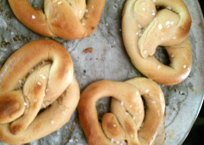 Steps to Make Award-winning 8 Soft Giant Pretzels (easy)