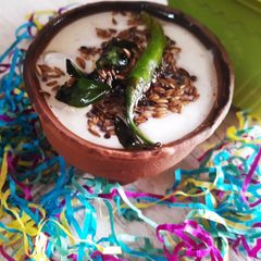 A picture of Tadkewale aloo ka raita.