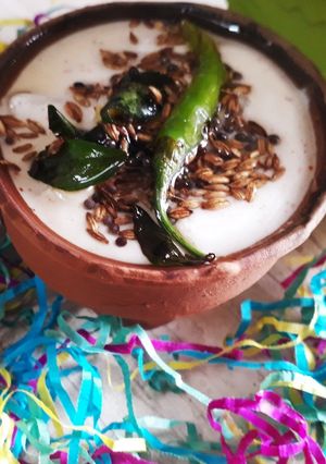 A picture of Tadkewale aloo ka raita.