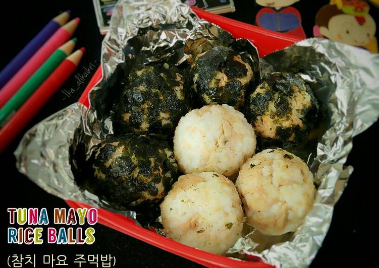 Tuna Mayo Rice Balls (참치 마요 주먹밥 - Chamchi Mayo Jumokbap)