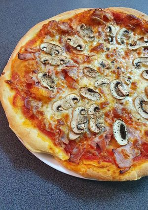 Une photo de Pizza reine