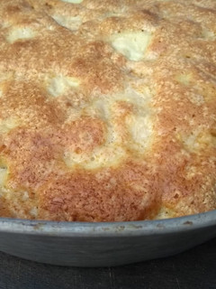 Una foto de Torta de manzana súper fácil y económica